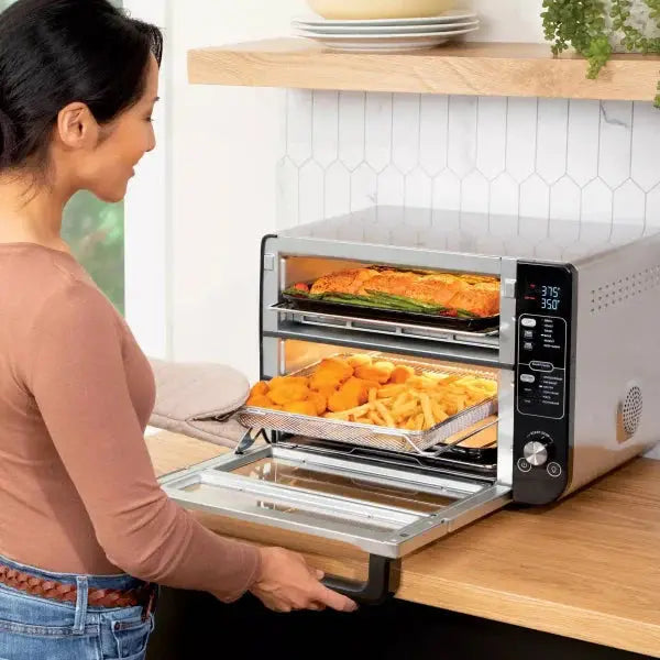 12-in-1 Smart Double Oven with FlexDoor. Convection. Air Fry. and Rapid Top Heating