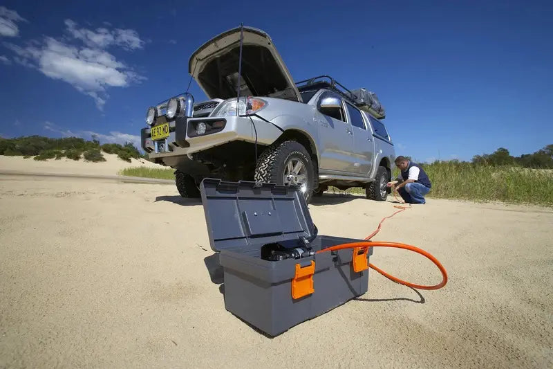 12V High-Output Portable Air Compressor ¡ª Compact DC Tire Inflator for Vehicles &amp; Equipment