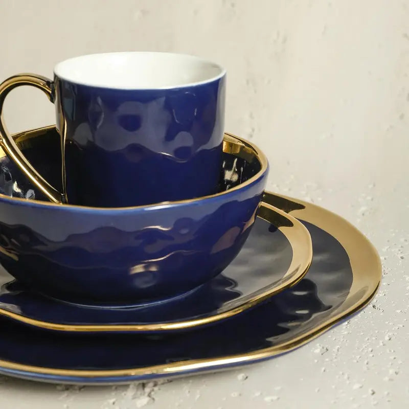 16-Piece Blue &amp; Golden Rim Porcelain Dinnerware Set. Service for 4
