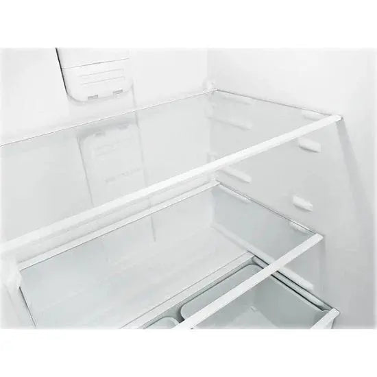 18-Cubic-Foot Top-Freezer Refrigerator ¨C Sleek Black Appliance with Energy-Efficient Cooling