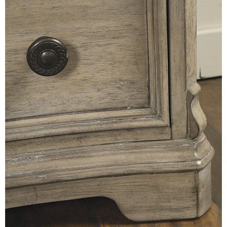 Troutt 6 - Drawer Dresser