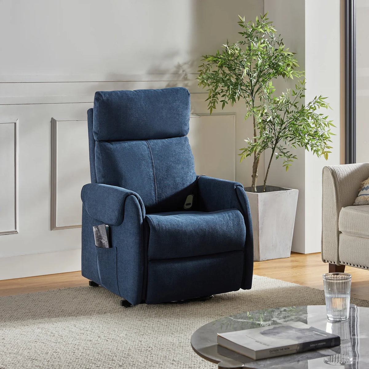 Justo Power Wired Controller Recliner